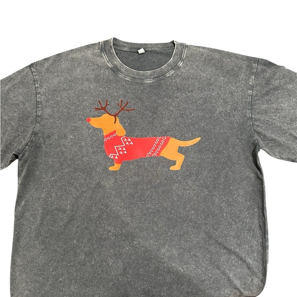 NEW Unisex Oversized Stonewashed Dachshund Design Shirt - Picture 1 of 2